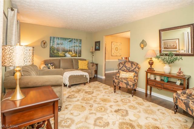 4426 Woodland Avenue NW, Canton, OH 44709