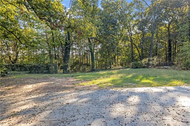 2105 S Stone Mountain Lithonia Road, Lithonia, GA 30058