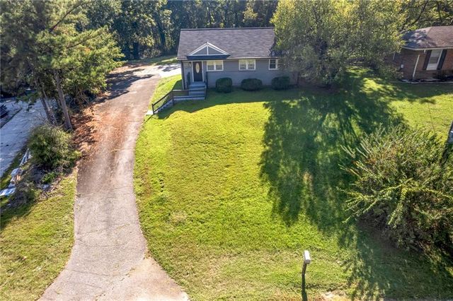 2105 S Stone Mountain Lithonia Road, Lithonia, GA 30058