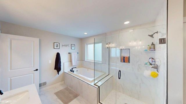 11847 Liberty Woods Drive, Washington, MI 48094