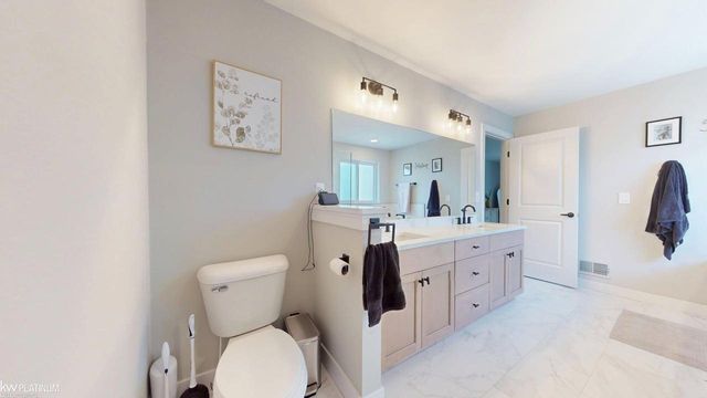 11847 Liberty Woods Drive, Washington, MI 48094