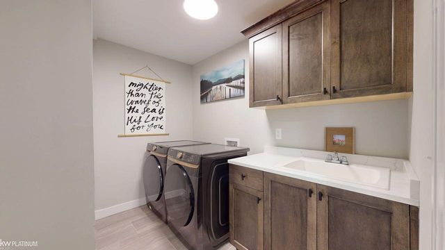 11847 Liberty Woods Drive, Washington, MI 48094