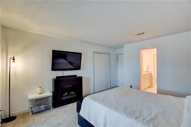 300 Windship CV, Virginia Beach, VA 23454