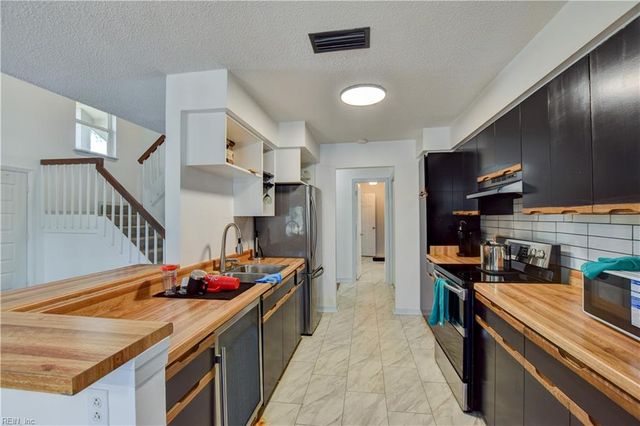 300 Windship CV, Virginia Beach, VA 23454