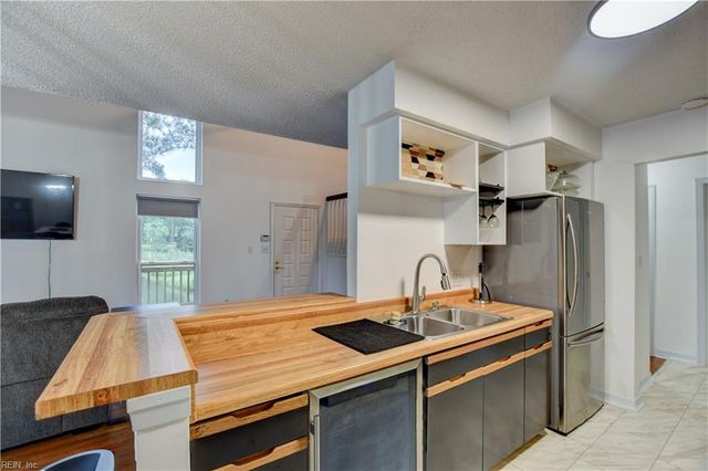 300 Windship CV, Virginia Beach, VA 23454