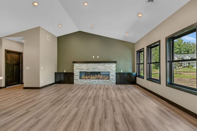 708 16th Avenue N, Sartell, MN 56377