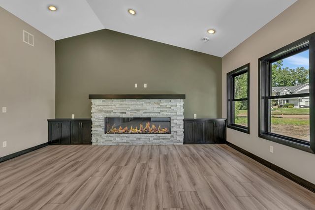708 16th Avenue N, Sartell, MN 56377