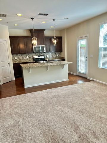 1046 Livingstone Ln, Mount Juliet, TN 37122