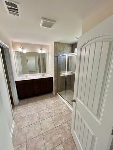 1046 Livingstone Ln, Mount Juliet, TN 37122