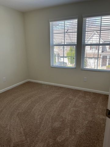 1046 Livingstone Ln, Mount Juliet, TN 37122
