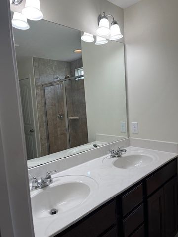 1046 Livingstone Ln, Mount Juliet, TN 37122