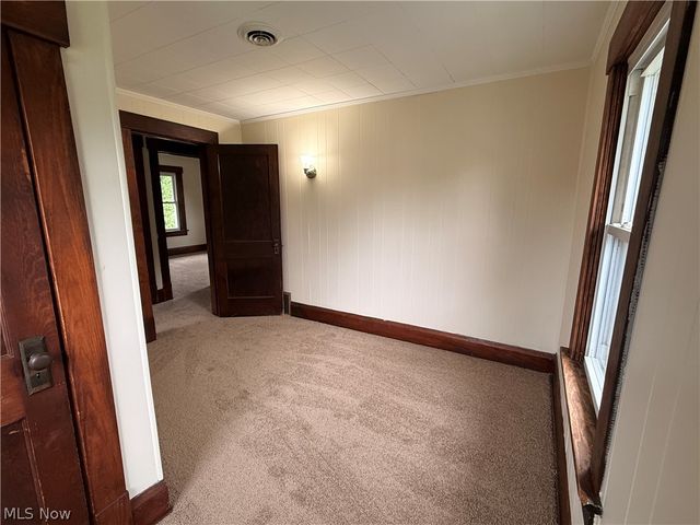 13 Burton Avenue NW, Massillon, OH 44646