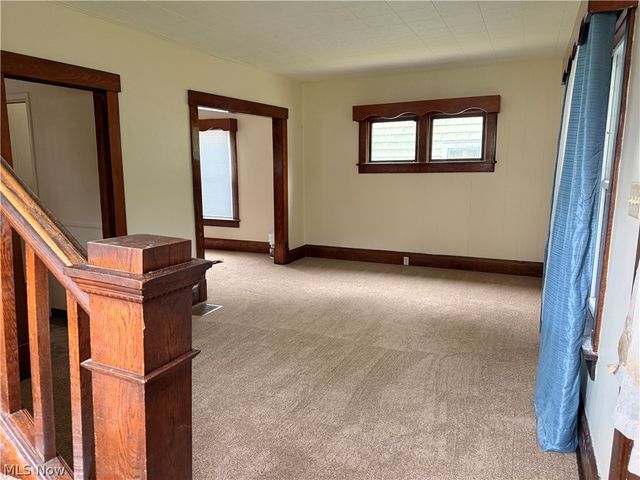 13 Burton Avenue NW, Massillon, OH 44646