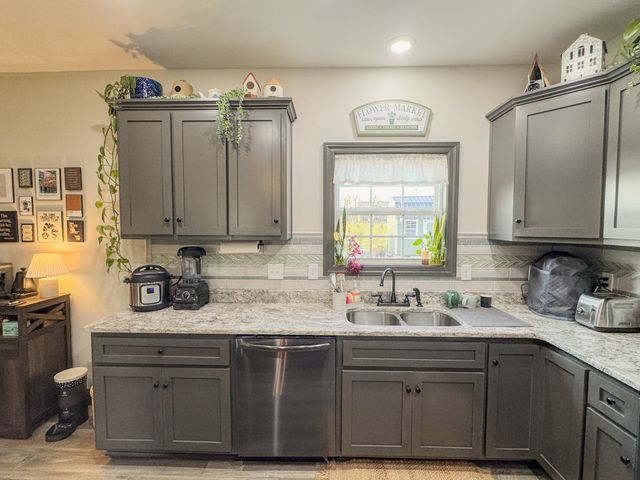 1828 Old Highway 52, Lafayette, TN 37083