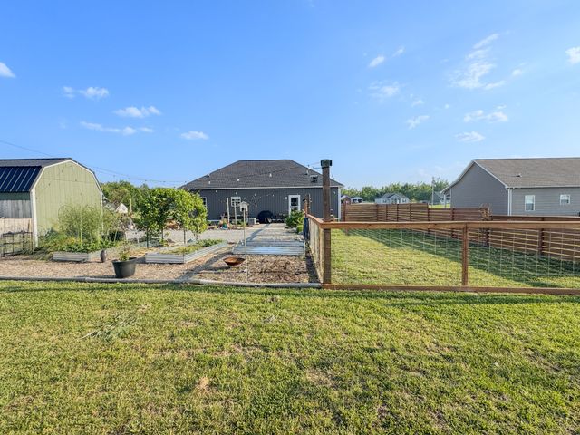 1828 Old Highway 52, Lafayette, TN 37083