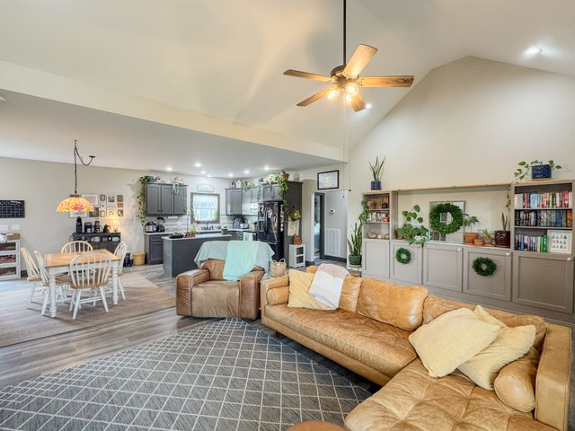 1828 Old Highway 52, Lafayette, TN 37083