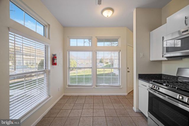 817 THOREAU LN, Williamstown, NJ 08094