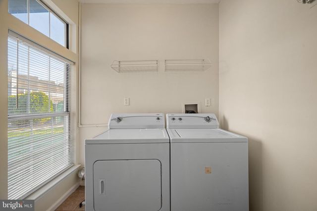 817 THOREAU LN, Williamstown, NJ 08094