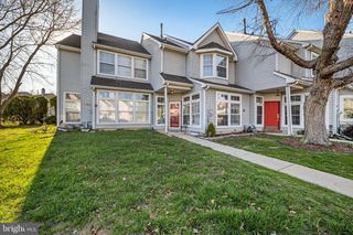 817 THOREAU LN, Williamstown, NJ 08094