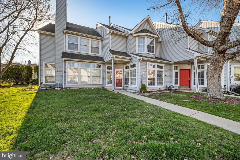 817 THOREAU LN, Williamstown, NJ 08094