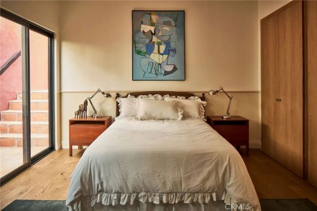 3761 Glenalbyn, Los Angeles, CA 90065