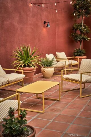 3761 Glenalbyn, Los Angeles, CA 90065