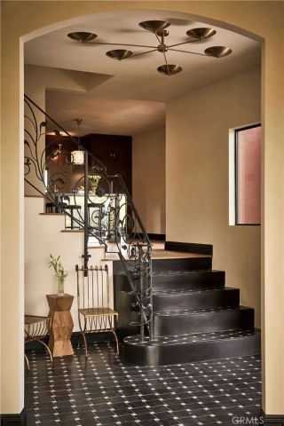 3761 Glenalbyn, Los Angeles, CA 90065