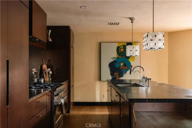 3761 Glenalbyn, Los Angeles, CA 90065