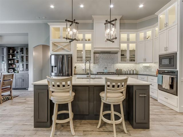 3108 Drake Crest Drive, Edmond, OK 73034