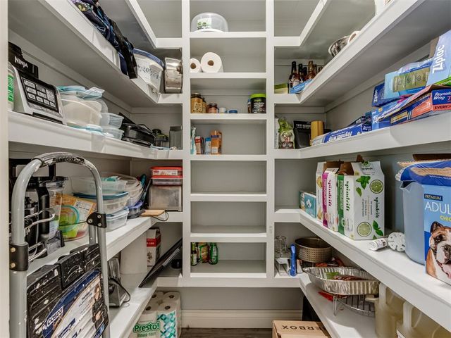 3108 Drake Crest Drive, Edmond, OK 73034