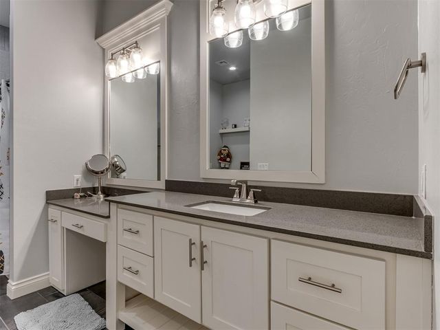 3108 Drake Crest Drive, Edmond, OK 73034