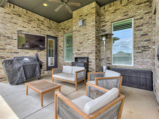 3108 Drake Crest Drive, Edmond, OK 73034