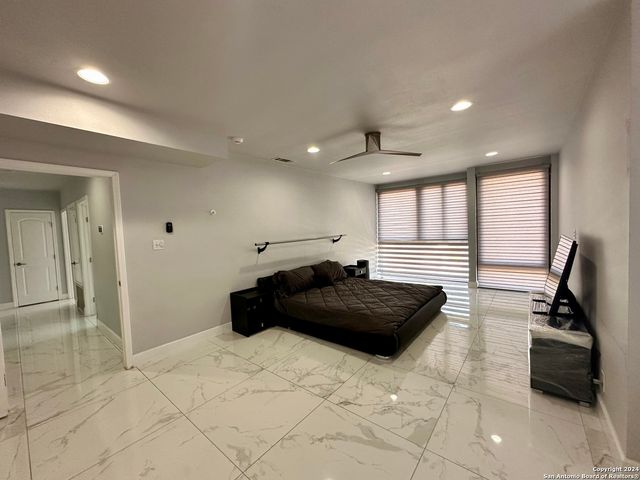 7701 Wurzbach Rd Apt 2301, San Antonio, TX 78229