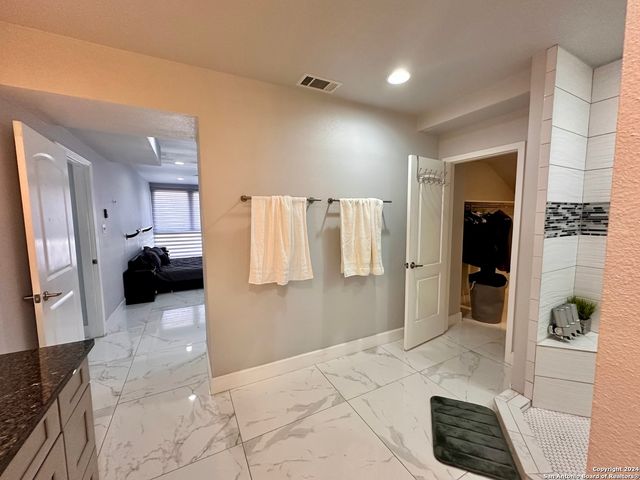 7701 Wurzbach Rd Apt 2301, San Antonio, TX 78229