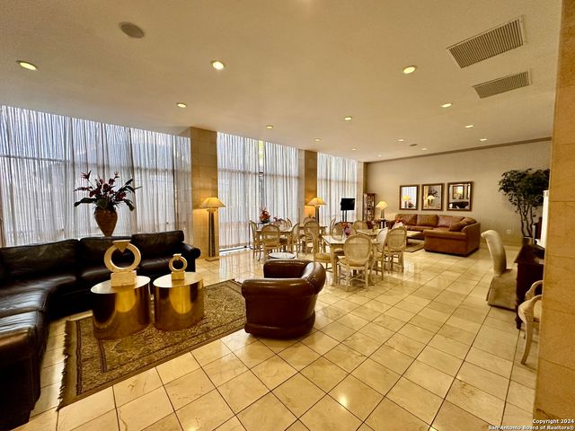 7701 Wurzbach Rd Apt 2301, San Antonio, TX 78229