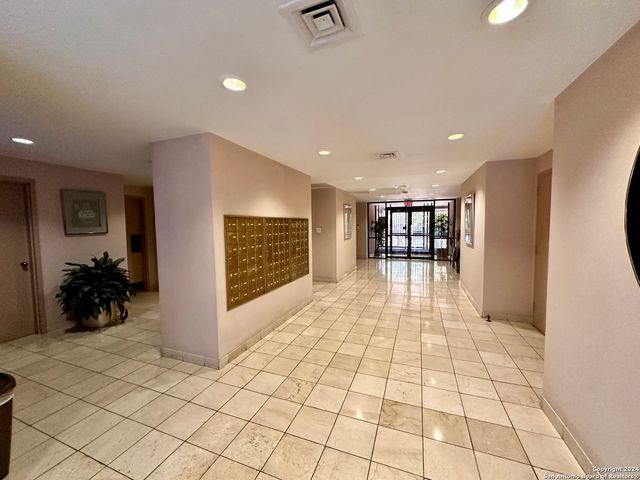 7701 Wurzbach Rd Apt 2301, San Antonio, TX 78229