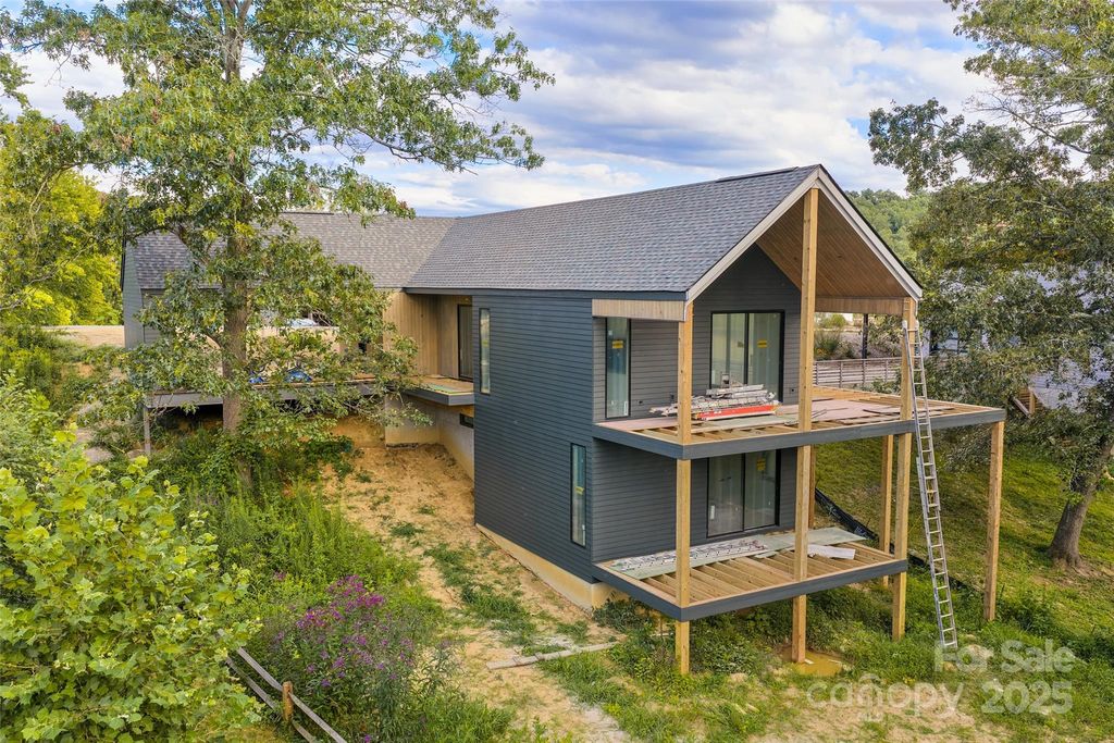 511 Wilma Dykeman Trail, Asheville, NC 28804