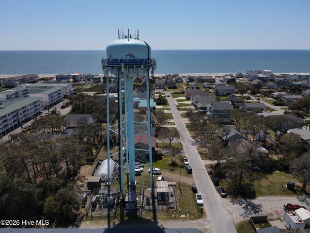 116 NW 14th Street, Oak Island, NC 28465