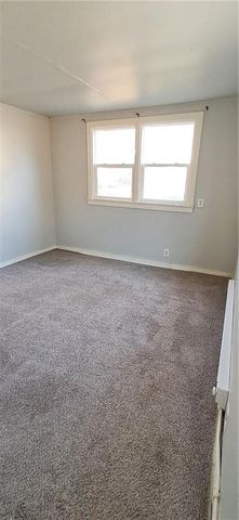 2110 N 2nd Street, St Joseph, MO 64505