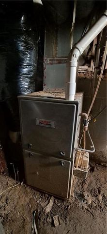 2110 N 2nd Street, St Joseph, MO 64505