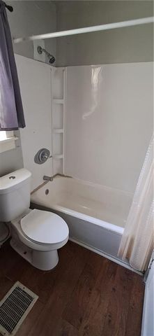 2110 N 2nd Street, St Joseph, MO 64505