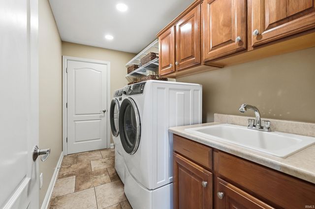 1605 Spenser Cove, Fort Wayne, IN 46845