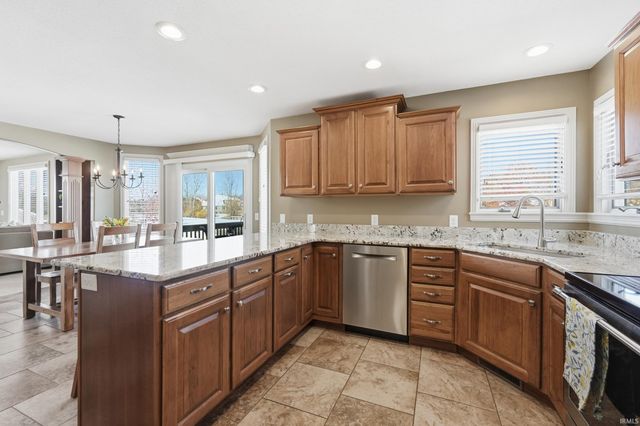 1605 Spenser Cove, Fort Wayne, IN 46845