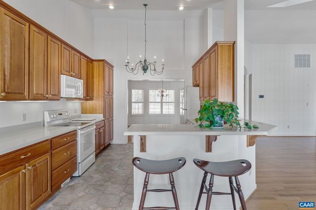 24 FLEETWOOD DR, Palmyra, VA 22963