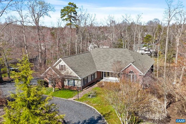 24 FLEETWOOD DR, Palmyra, VA 22963