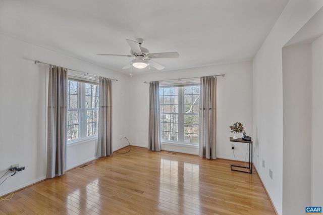 24 FLEETWOOD DR, Palmyra, VA 22963