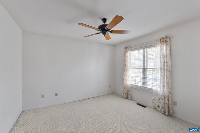 24 FLEETWOOD DR, Palmyra, VA 22963