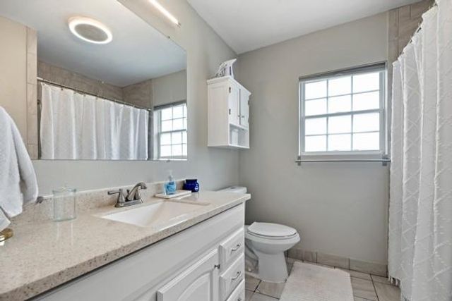 1127 W Symmes Street, Norman, OK 73069