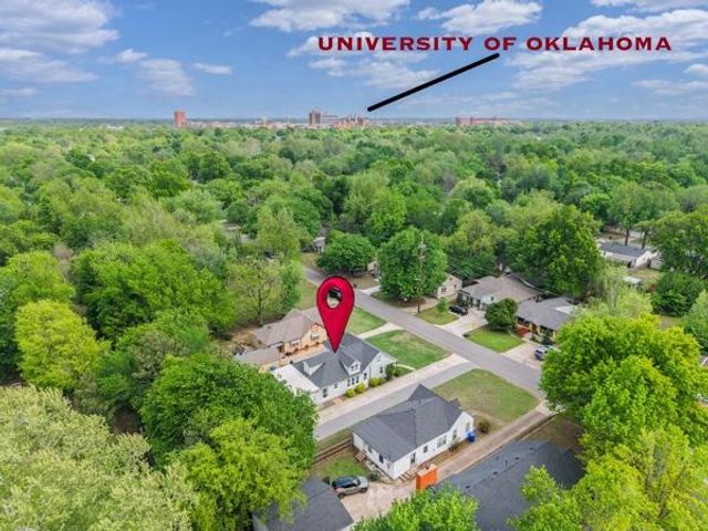 1127 W Symmes Street, Norman, OK 73069
