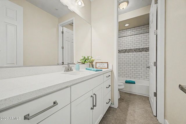 2369 W GLORIA Lane, Phoenix, AZ 85085